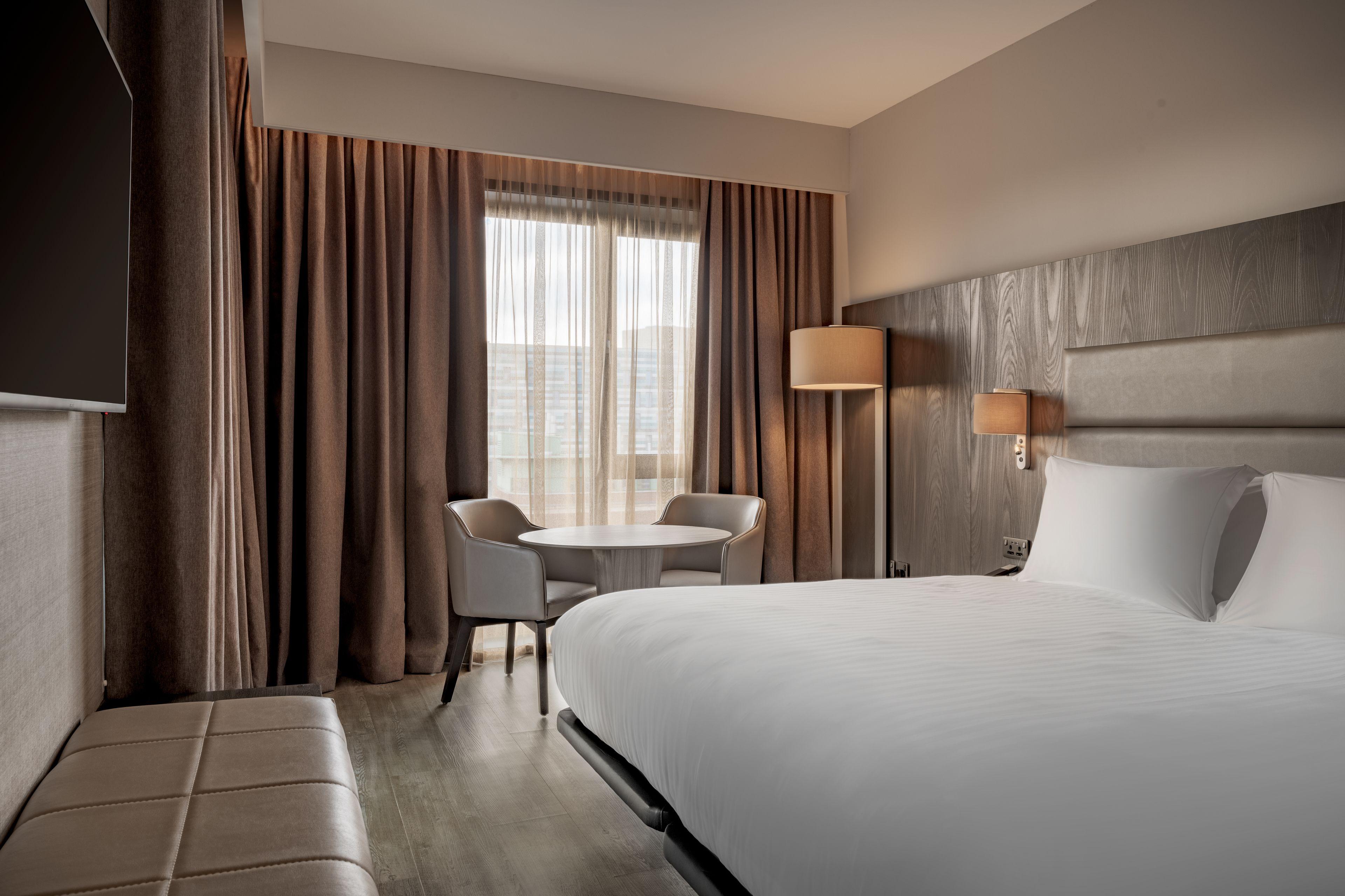 Ac Hotel By Marriott Manchester City Centre — Photos 2